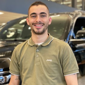 Staff member Mike Canfora from ID_9828ba9b1ff9