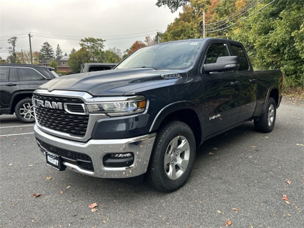 New 2025 Ram 1500 BIG HORN QUAD CAB 4X4 6'4 BOX Pickup
