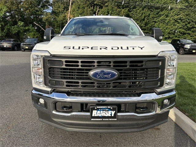 2023 Ford F-250 XL photo 3