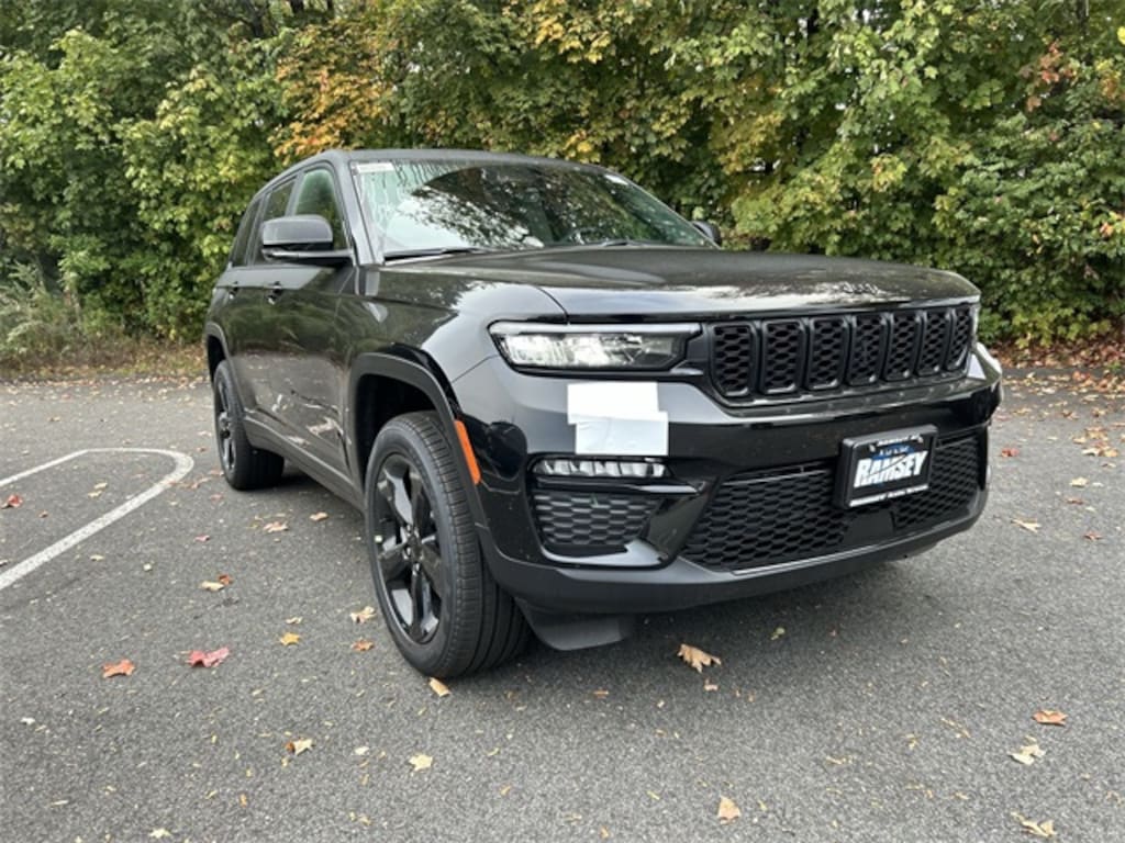 New 2025 Jeep Grand Cherokee LIMITED 4X4 Sport Utility
