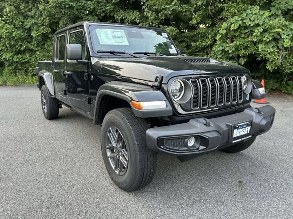 New 2026 Jeep Gladiator SPORT S 4X4 Pickup