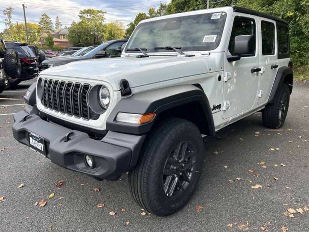 New 2025 Jeep Wrangler 4-DOOR SPORT S Sport Utility