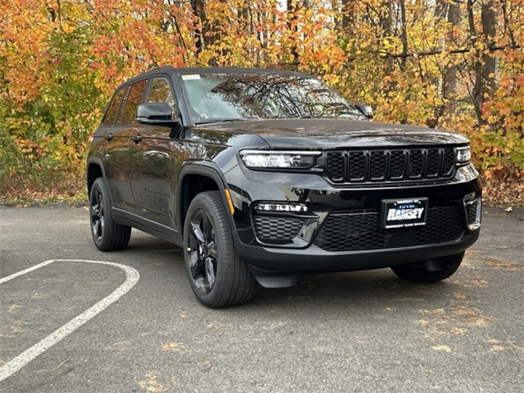 New 2025 Jeep Grand Cherokee LIMITED 4X4 Sport Utility