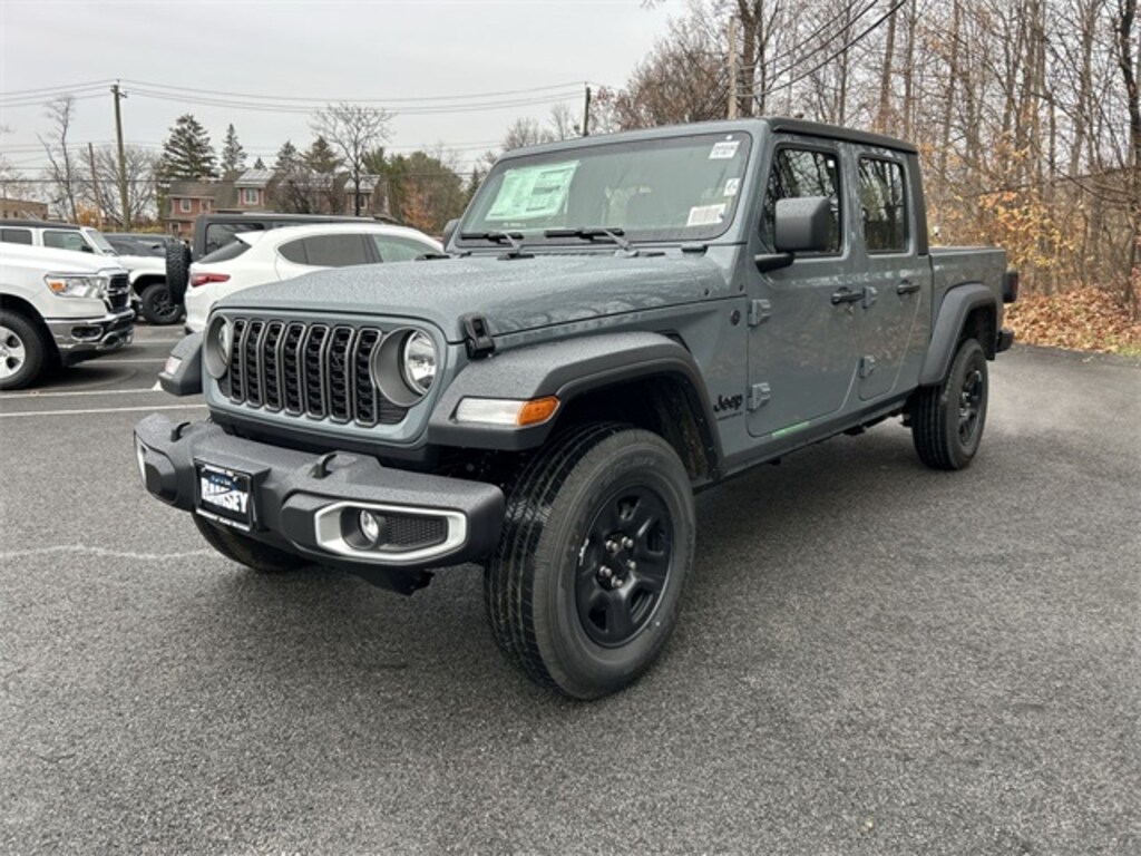 New 2026 Jeep Gladiator SPORT 4X4 Pickup