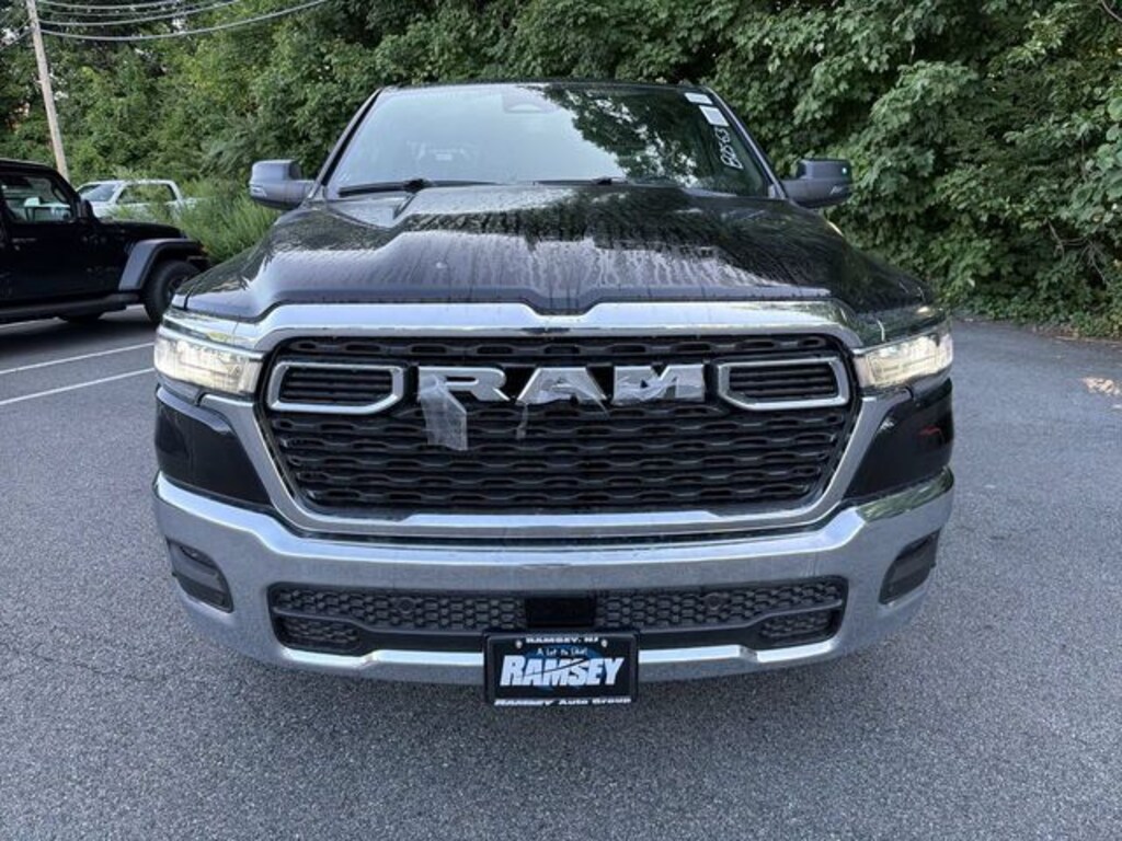 New 2026 Ram 1500 BIG HORN CREW CAB 4X4 5'7 BOX Pickup