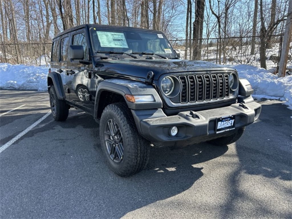 New 2026 Jeep Wrangler 4-DOOR SPORT S Sport Utility