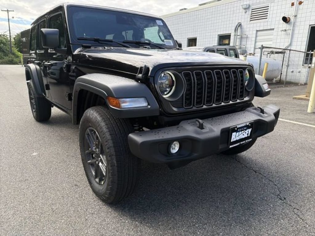 New 2027 Jeep Wrangler 4-DOOR SPORT S Sport Utility