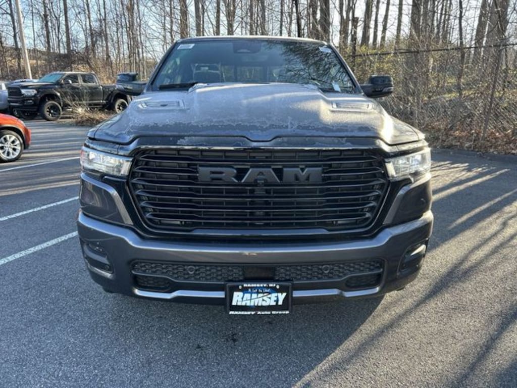 New 2026 Ram 1500 LARAMIE CREW CAB 4X4 5'7 BOX Pickup