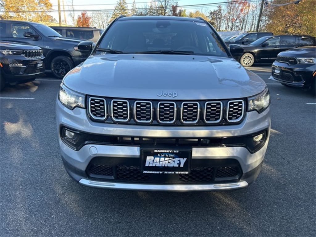 New 2026 Jeep Compass LIMITED 4X4 Sport Utility