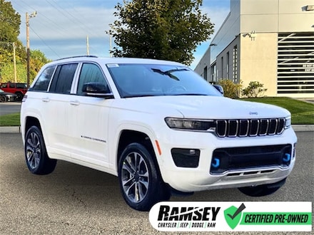 2022 Jeep Grand Cherokee 4xe Overland SUV