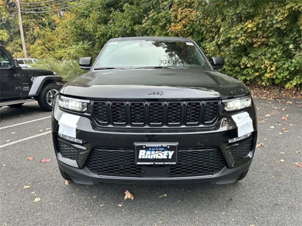 New 2025 Jeep Grand Cherokee LIMITED 4X4 Sport Utility