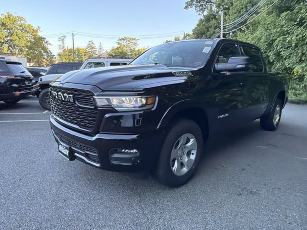 New 2026 Ram 1500 BIG HORN CREW CAB 4X4 5'7 BOX Pickup