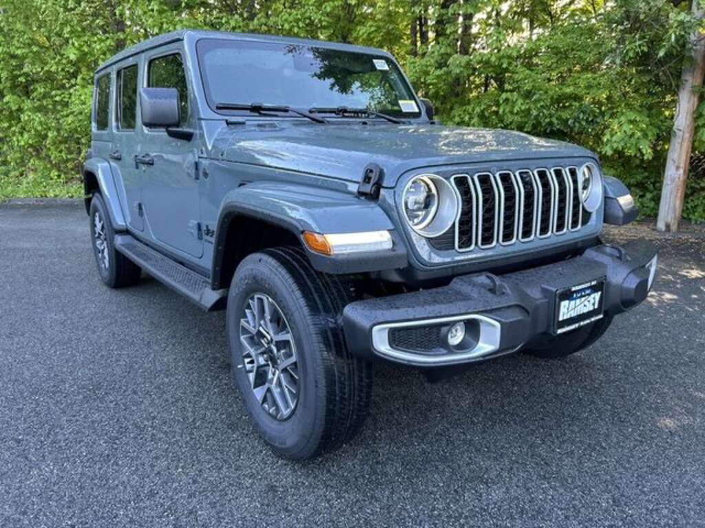 New 2026 Jeep Wrangler 4-DOOR SAHARA Sport Utility