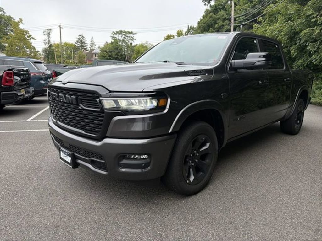 New 2027 Ram 1500 BIG HORN CREW CAB 4X4 5'7 BOX Pickup