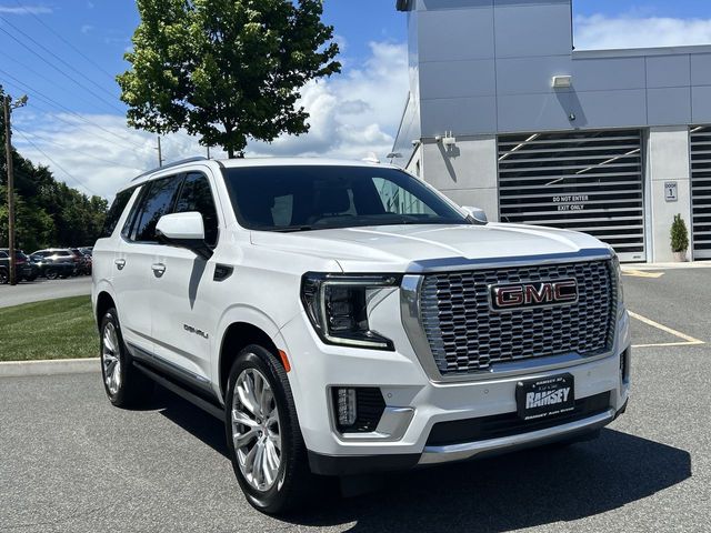 2022 GMC Yukon 4WD Denali's photo