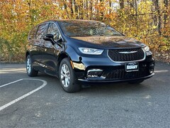 2026 Chrysler Pacifica SELECT AWD Passenger Van