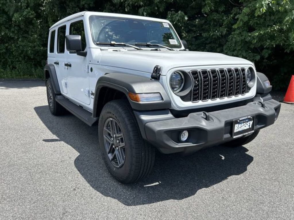 New 2026 Jeep Wrangler 4-DOOR SPORT S Sport Utility