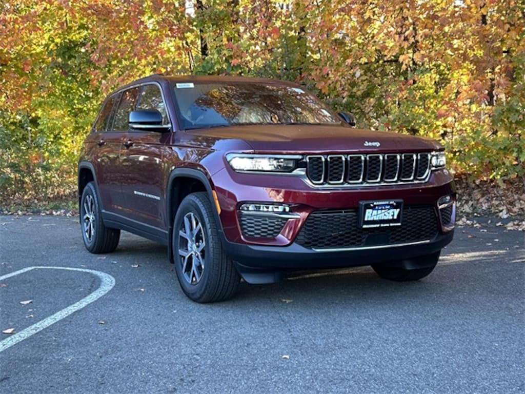New 2025 Jeep Grand Cherokee LIMITED 4X4 Sport Utility