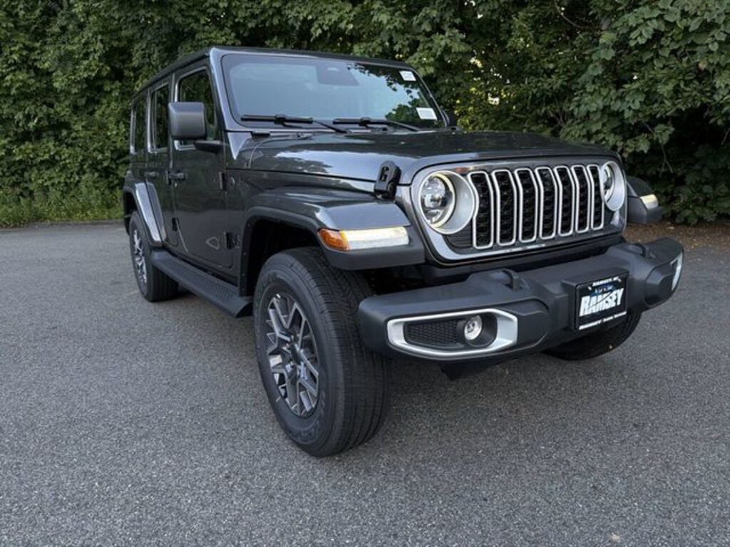 New 2026 Jeep Wrangler 4-DOOR SAHARA Sport Utility