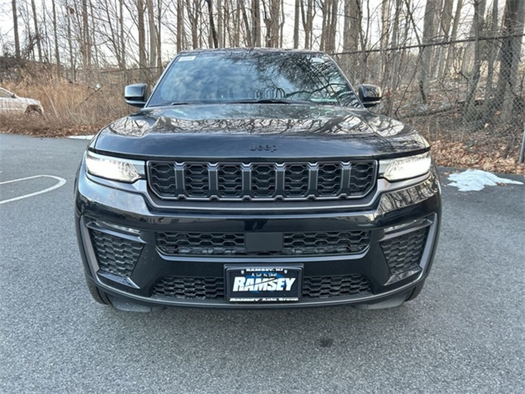 New 2026 Jeep Grand Cherokee LIMITED 4X4 Sport Utility
