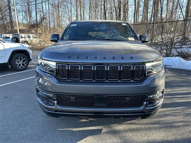 2025 Jeep Wagoneer L photo 3