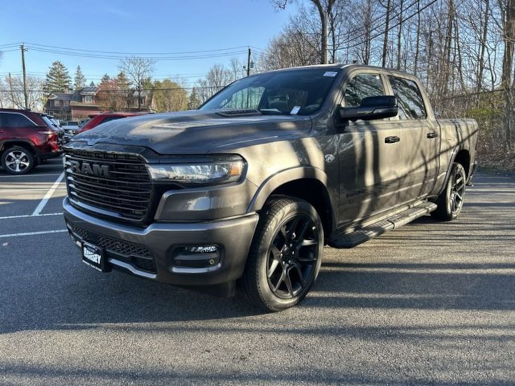 New 2026 Ram 1500 LARAMIE CREW CAB 4X4 5'7 BOX Pickup