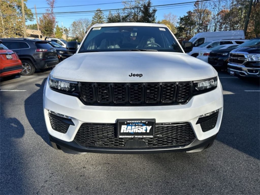 New 2025 Jeep Grand Cherokee LIMITED 4X4 Sport Utility
