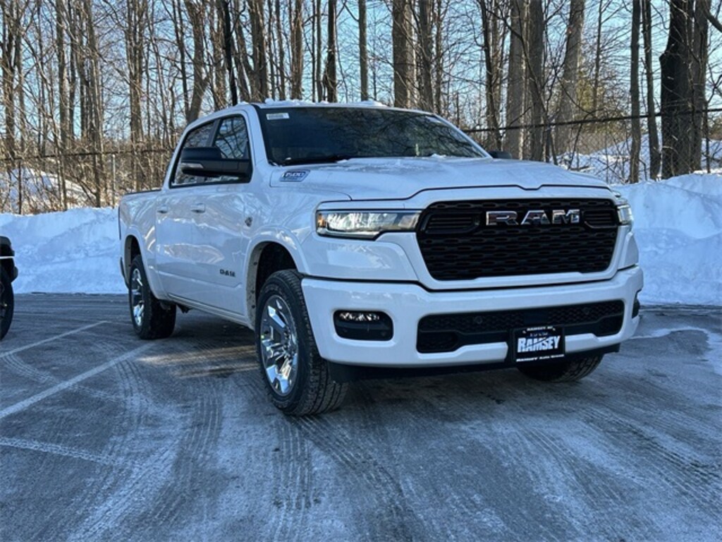 New 2026 Ram 1500 BIG HORN CREW CAB 4X4 5'7 BOX Pickup