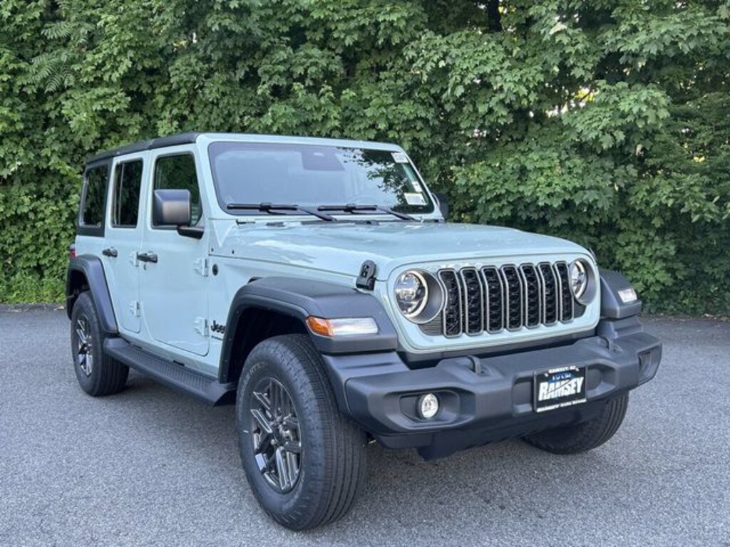 New 2026 Jeep Wrangler 4-DOOR SPORT S Sport Utility