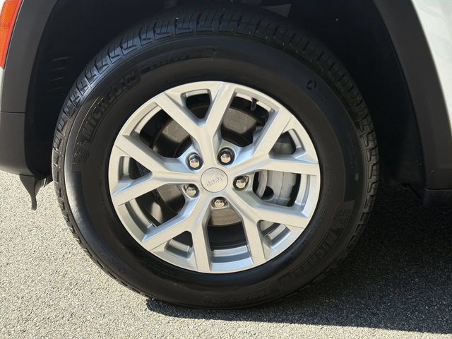 Photo 10