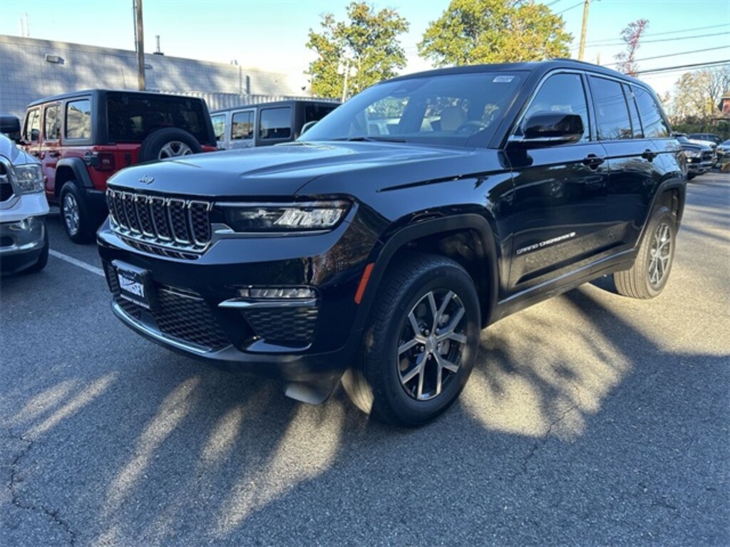 New 2025 Jeep Grand Cherokee LIMITED 4X4 Sport Utility