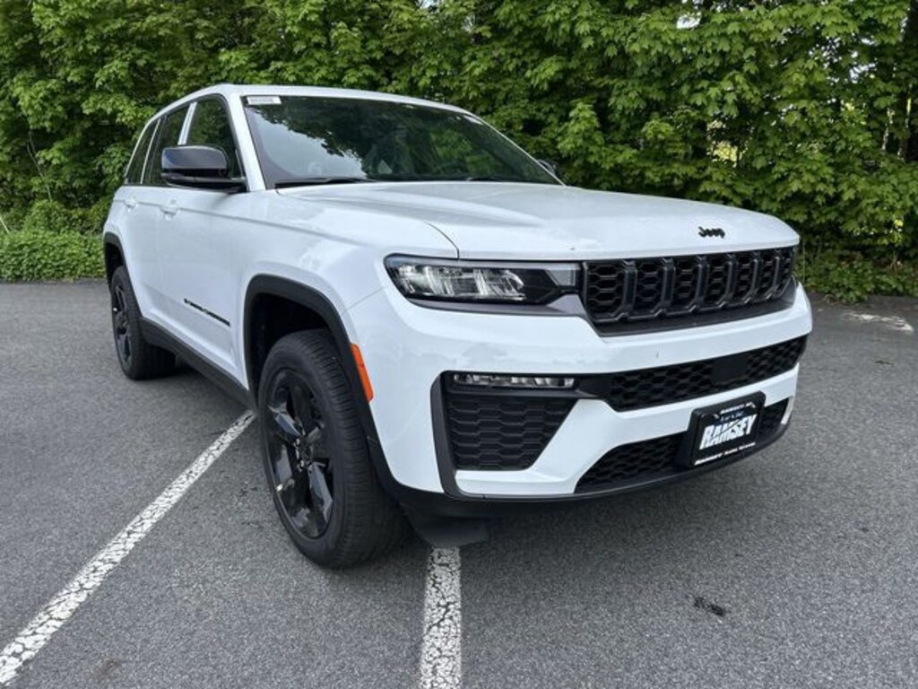 New 2026 Jeep Grand Cherokee LIMITED 4X4 Sport Utility