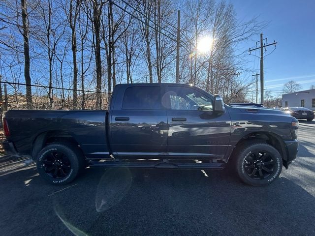 2026 RAM 3500 Big Horn - Photo 9