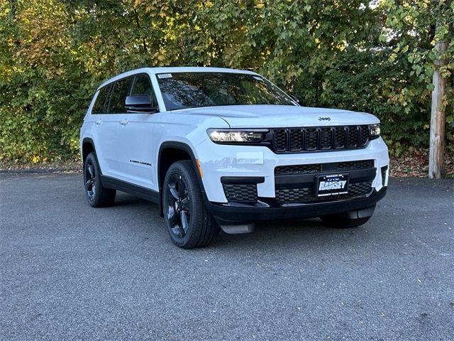 2025 Jeep Grand Cherokee L Altitude's photo