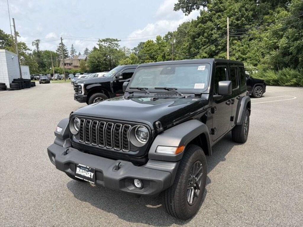 New 2026 Jeep Wrangler 4-DOOR SPORT S Sport Utility