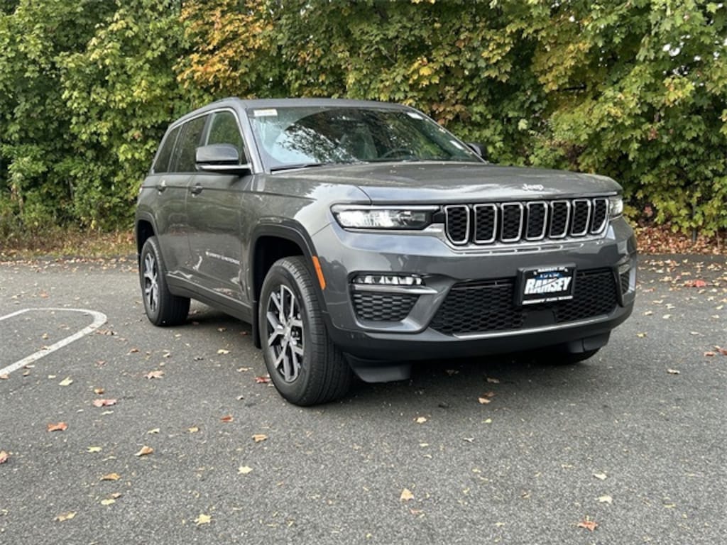 New 2025 Jeep Grand Cherokee LIMITED 4X4 Sport Utility