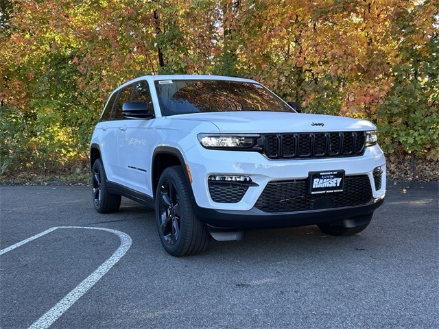 2025 Jeep Grand Cherokee Limited's photo