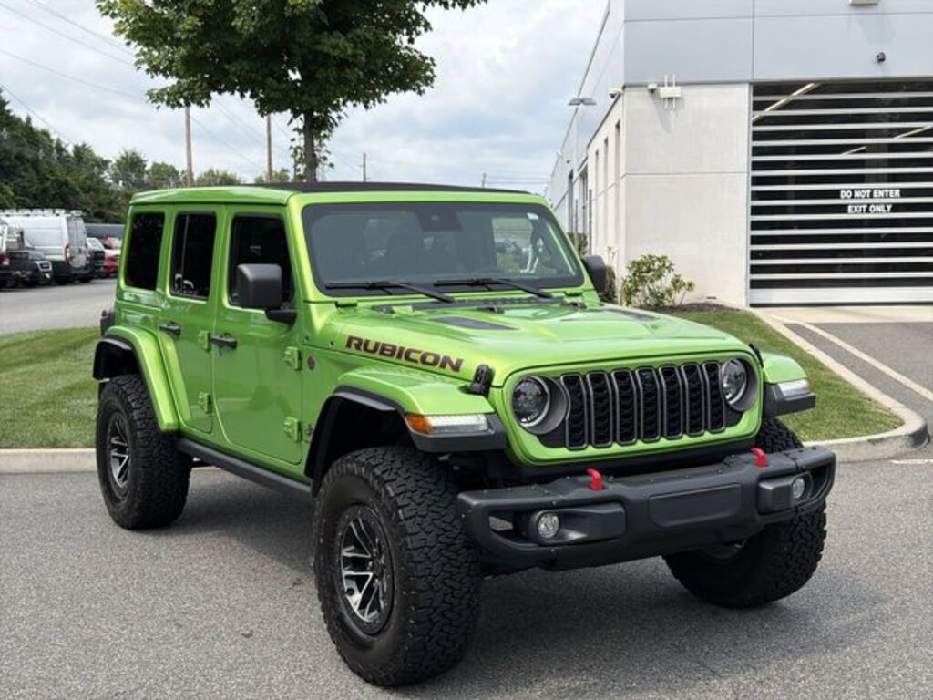 Used 2025 Jeep Wrangler Rubicon SUV