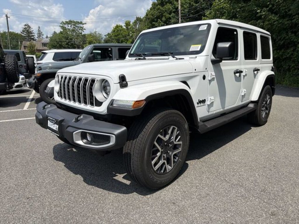 New 2026 Jeep Wrangler 4-DOOR SAHARA Sport Utility