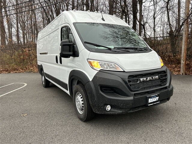 2026 Ram ProMaster 3500 Cargo Van photo 2