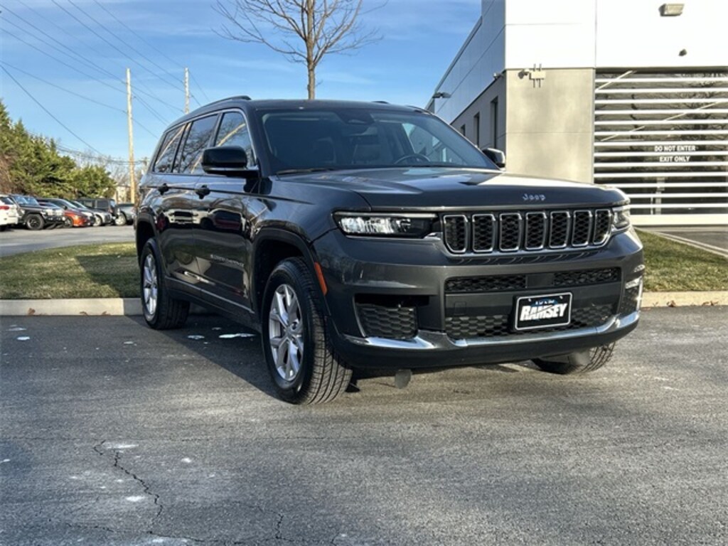 Used 2022 Jeep New Grand Cherokee Limited SUV