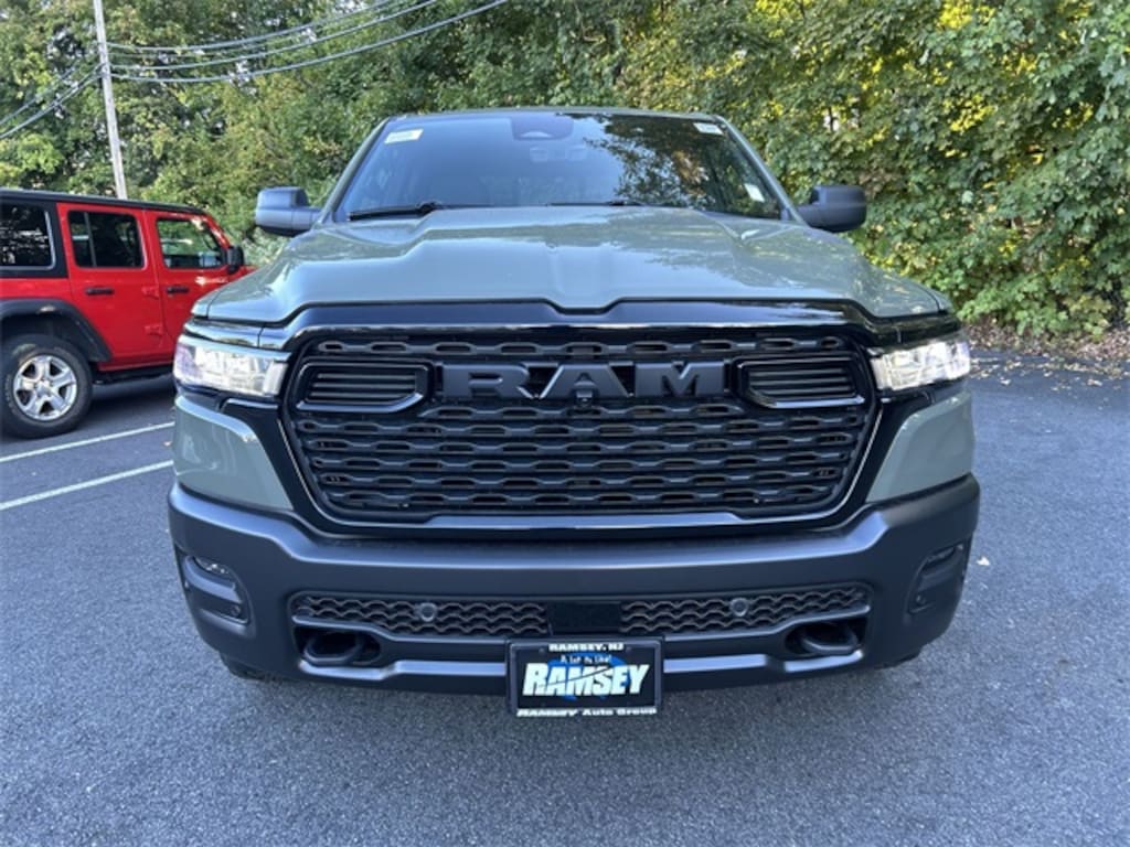 New 2026 Ram 1500 WARLOCK CREW CAB 4X4 5'7 BOX Pickup