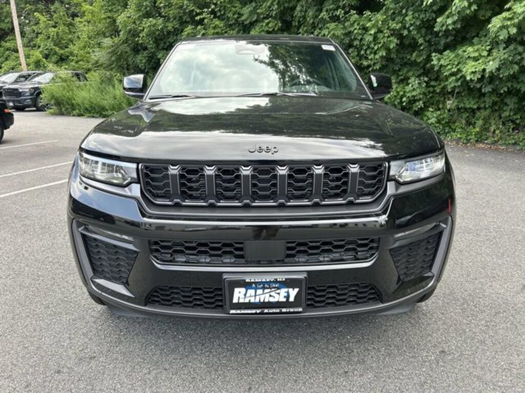 New 2026 Jeep Grand Cherokee LIMITED 4X4 Sport Utility