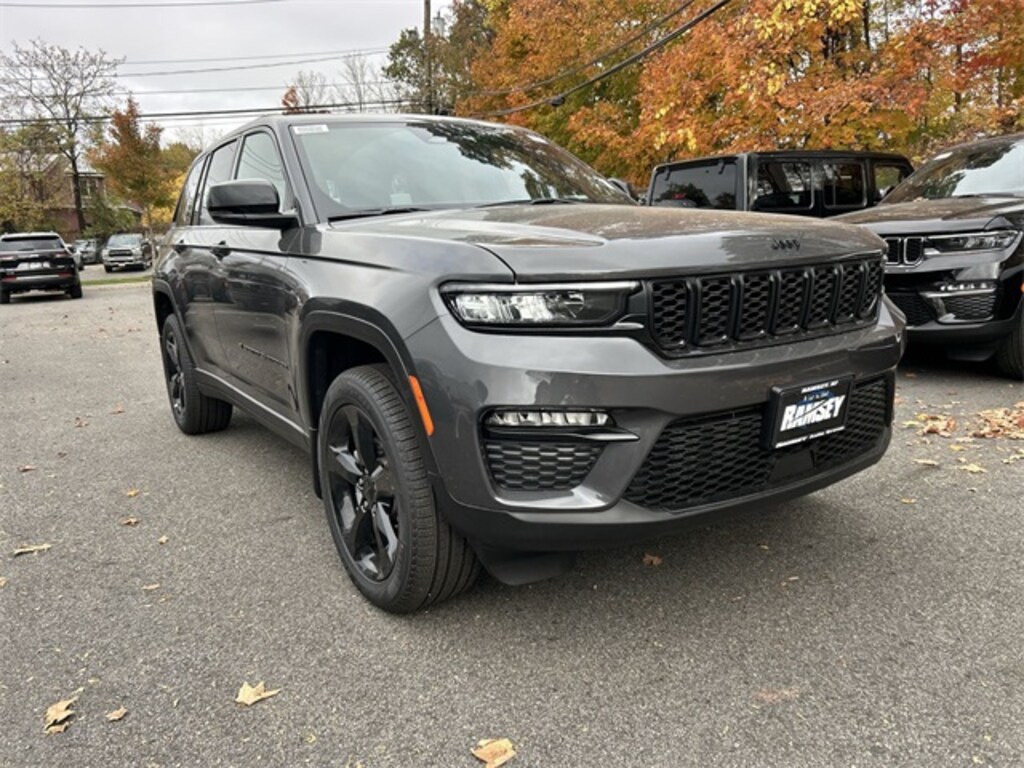 New 2025 Jeep Grand Cherokee LIMITED 4X4 Sport Utility