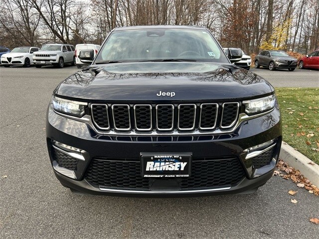 2023 Jeep Grand Cherokee Limited photo 3
