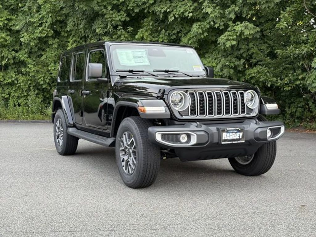 New 2026 Jeep Wrangler 4-DOOR SAHARA Sport Utility