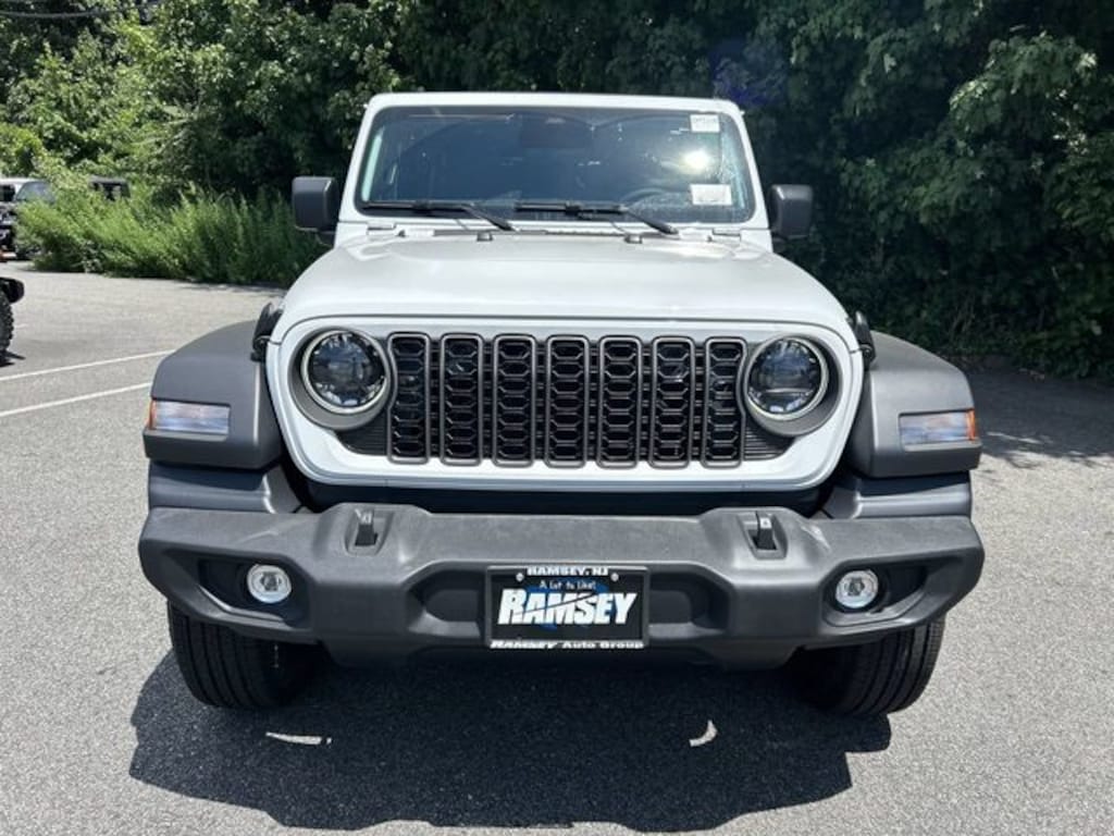 New 2026 Jeep Wrangler 4-DOOR SPORT S Sport Utility