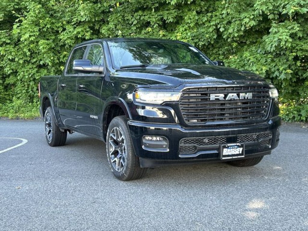 New 2026 Ram 1500 LARAMIE CREW CAB 4X4 5'7 BOX Pickup