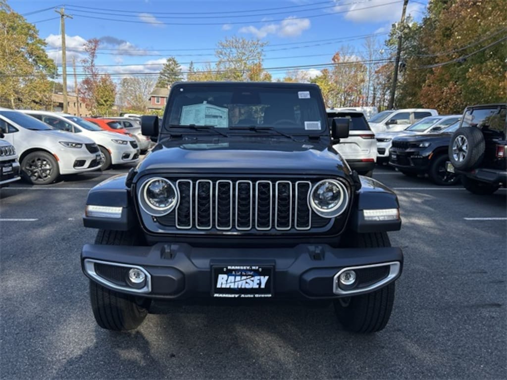 New 2026 Jeep Wrangler 4-DOOR SAHARA Sport Utility