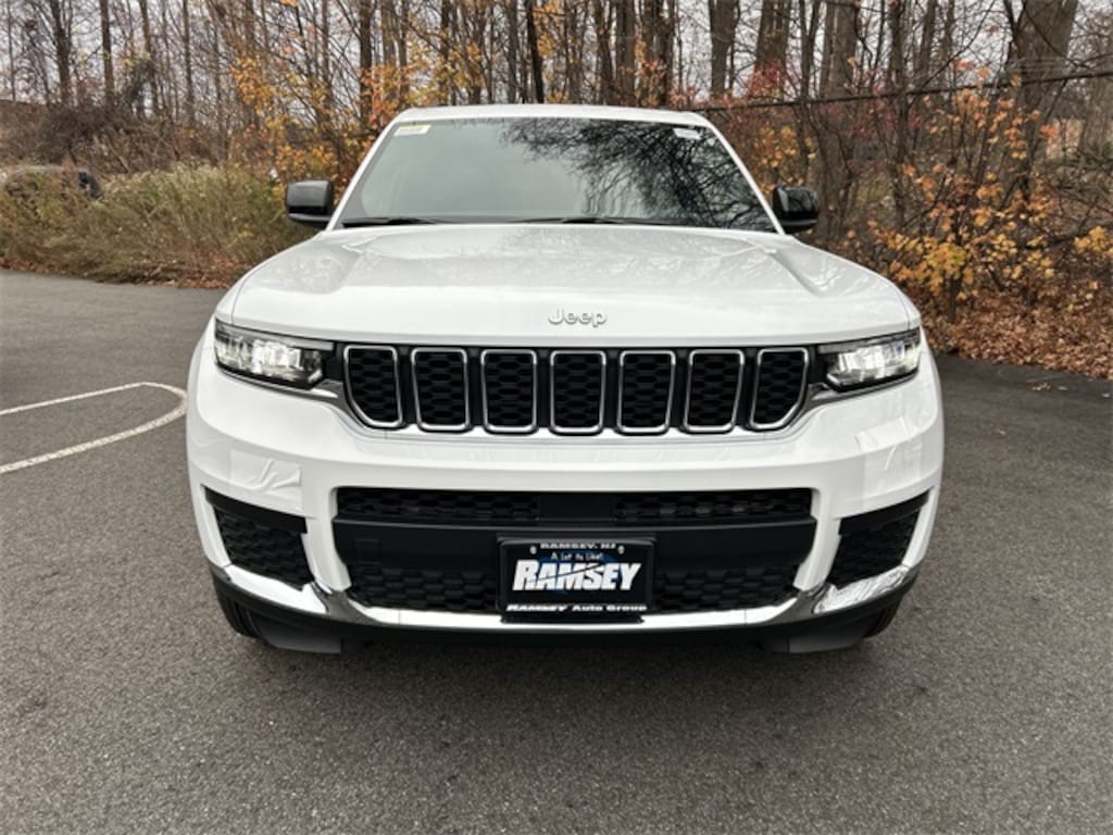 New 2025 Jeep Grand Cherokee L L LAREDO X 4X4 Sport Utility